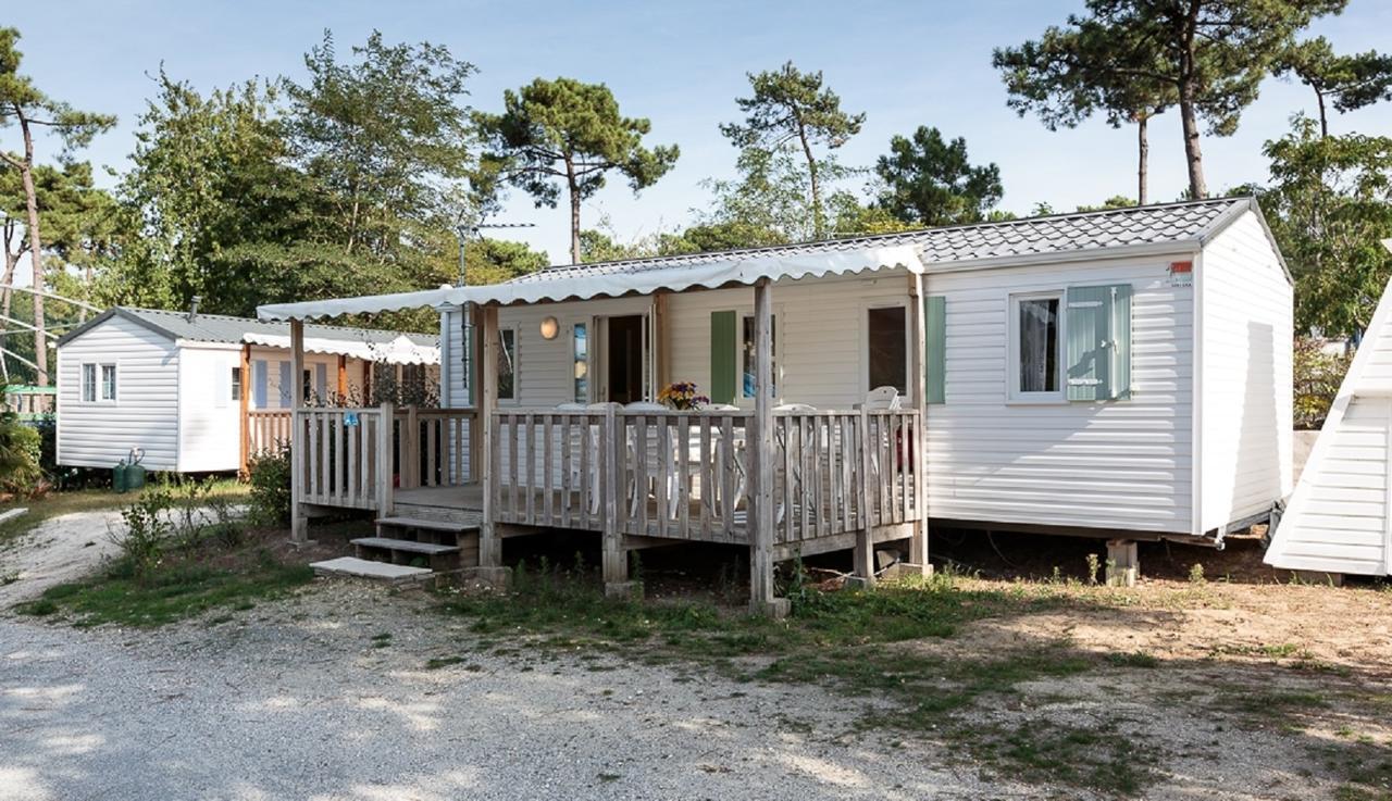 Camping Le Dauphin Saint-Georges-de-Didonne Exterior photo